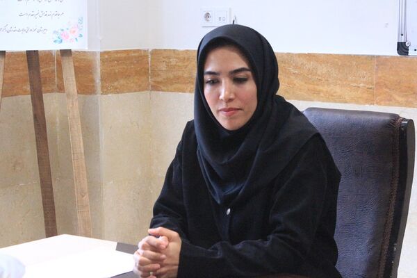  کارگاه دانش‌افزایی زبان انگیلیسی در دبیرستان‌ولایت بهارستان‌دو