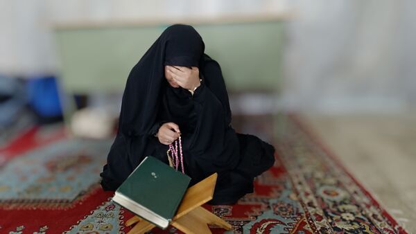 آیین معنوی اعتکاف دانش‌آموزان دختر مسجد سیدالشهدای یاسوج