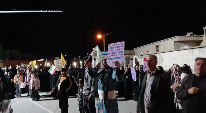 تجمع و راهپیمایی مردم ماژین به مناسبت روز جمهوری اسلامی ایران