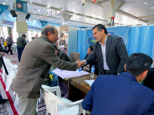 برپایی میز خدمت آموزش و پرورش خراسان شمالی