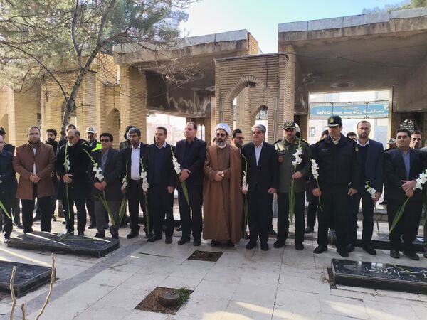 به صدا در آمدن زنگ انقلاب در مدارس اسلام آباد غرب 