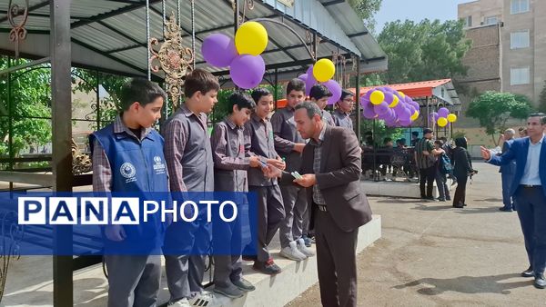 افتتاحیه آلاچیق در دبستان پانزده خرداد 