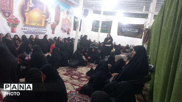 اجتماع عاشقان حسینی در شب اربعین در حسینیه امام رضا(ع)