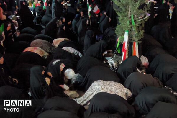 برپایی نماز استغاثه امام زمان (عج) در بهارستان دو