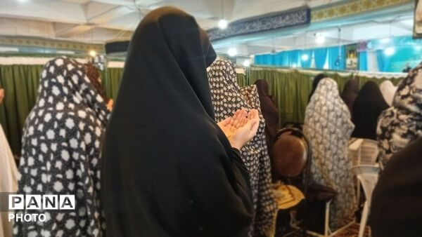 طنین گام‌های استوار در فارسان؛ نمازجمعه‌ای به وسعت همدلی