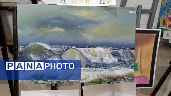  نمایشگاه آثار هنری دانش‌آموزان ناحیه یک یزد در جشنواره «فردا»