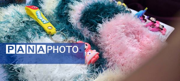 بازارچه کارآفرینی دانش آموزان دبیرستان پژمان بختیاری مشهد 