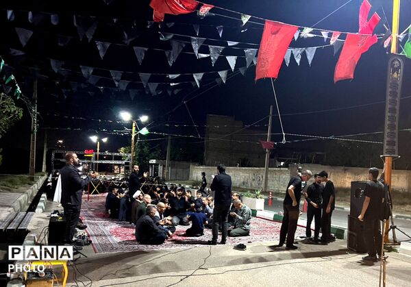 شور حسینی در شهرک ینگی امام  در شب اول محرم 