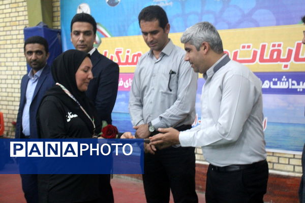 مسابقات تنیس روی میز فرهنگیان یادواره شهدای تربیت‌بدنی در سالن آزادگان استان بوشهر 