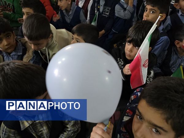 آیین جشن باشکوه چهل و ششمین سالگرد پیروزی انقلاب در مدرسه ۱۷ شهریور یاسوج