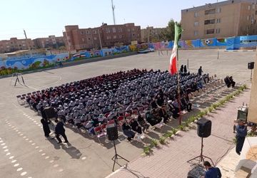 روز دانش‌آموز با عطر نام حضرت زهرا(س)