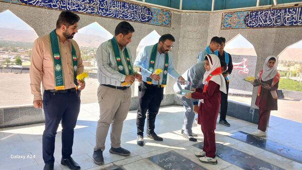 گامی در مسیر شهدا