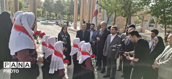 پیشتازان چهارمحال و بختیاری میزبان رئیس سازمان مدارس غیردولتی وزارت آموزش و پرورش 