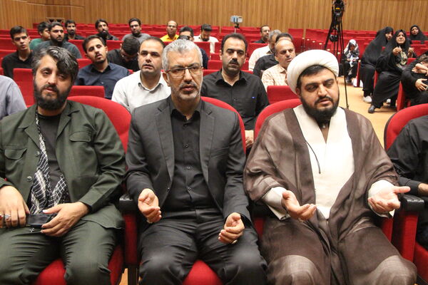 چهارمین سالگرد شهادت استاد طلبه مجاهد محمدحسین فرج نژاد و خانواده ایشان در یزد