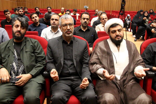 چهارمین سالگرد شهادت استاد طلبه مجاهد محمدحسین فرج نژاد و خانواده ایشان در یزد