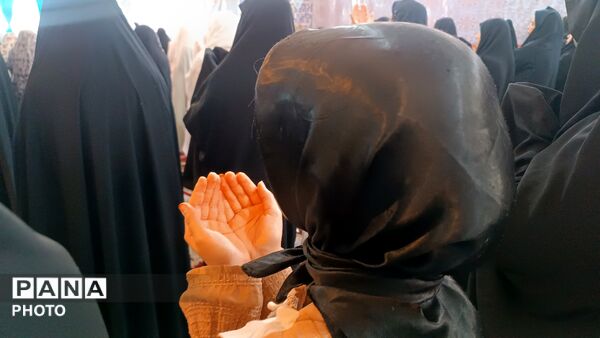 تجلی اتحاد و همبستگی در نماز جمعه فارسان