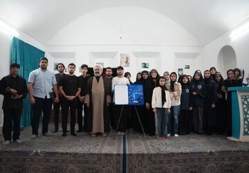آیین افتتاحیه انجمن تخصصی شعر و ادب دانش آموزی