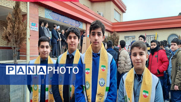 جشن انقلابی و جهاد تبیین در دبیرستان فرهنگ شهید پرکار مراغه