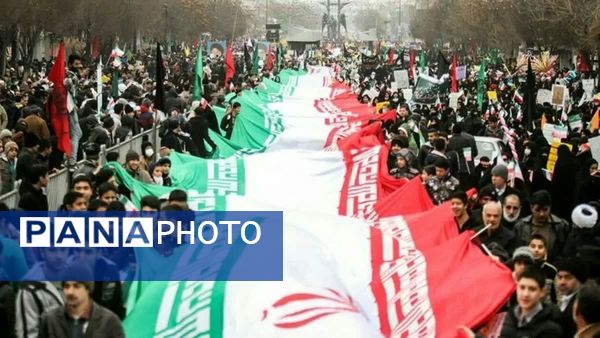 ۲۲بهمن مشتی به دهان دشمن