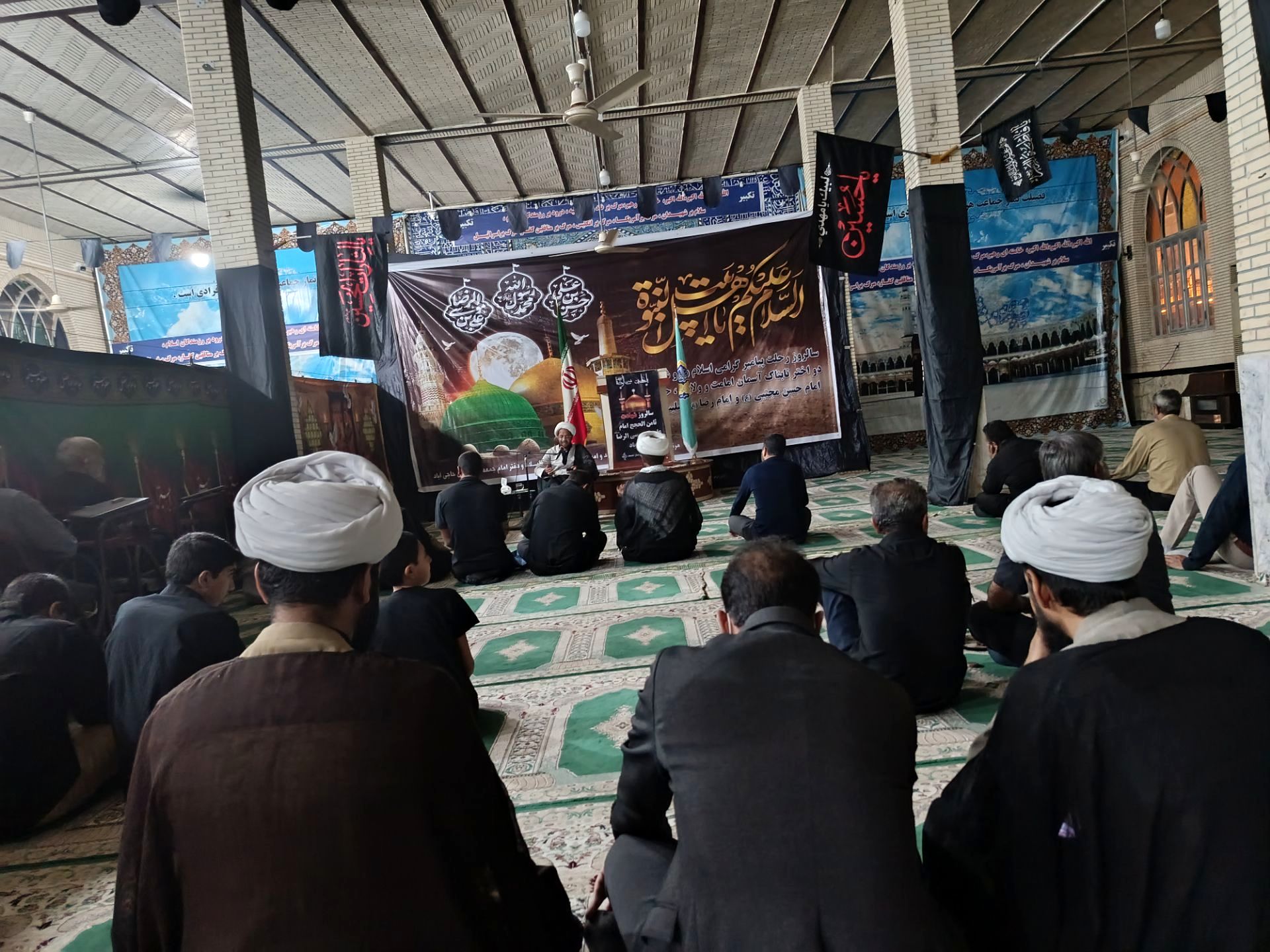 سوگ خورشید خراسان در حاجی‌آباد عزاداری شهادت امام رضا(ع)