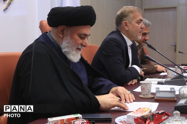 همایش «دختران مقاومت، امید آینده ایران» شهرستان بهارستان