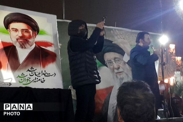 بیعت مردم انقلابی شهرری با سومین رهبر انقلاب 