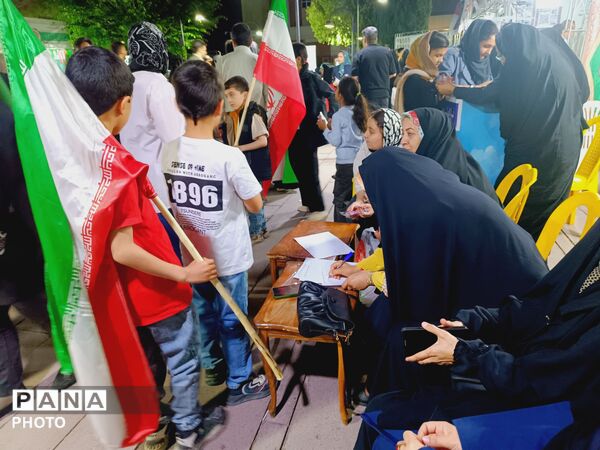 هم‌ صدایی کرمانی ها در حمایت از آرمان ها 