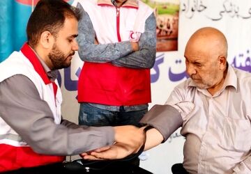 کمپین اندازه گیری فشار خون در نیشابور 