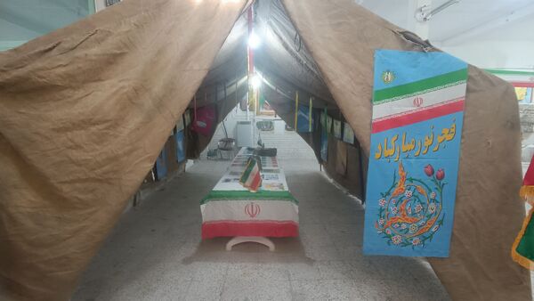 گذری بر روز اول و روز دوم نمایشگاه دهه فجر دبیرستان شاهد ابوذر غفاری