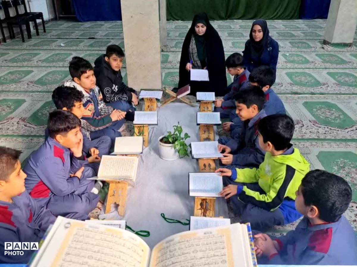 فرشته های نور در محفل انس با قرآن مدرسه ایمان