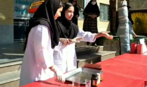 جشن روز آزمایشگاه در دبیرستان شهید مرادعلی امینی و هنرستان کیمیا