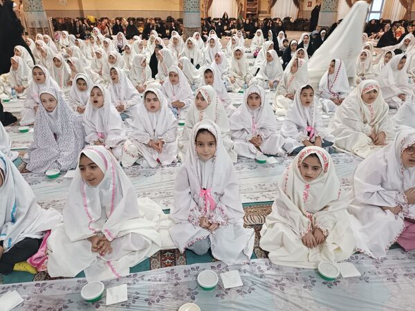 جشن بزرگ دختران روزه اولی‌ در ورزقان
