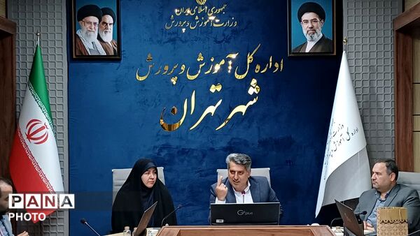 تجلیل از طلایه‌داران تشکیلاتی شهر تهران