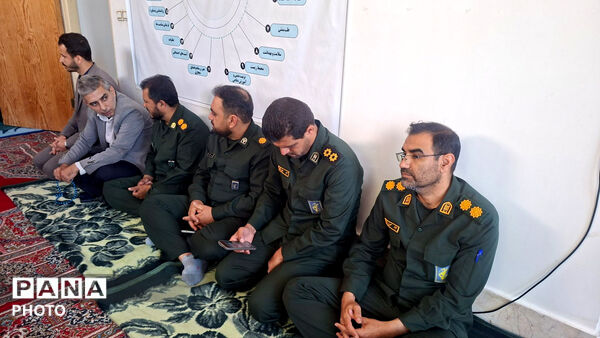  دیدار صمیمی مدیر آموزش و پرورش و معلمان با امام جمعه سملقان