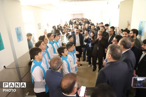 افتتاح نمایشگاه دستاوردهای کانون‌های فرهنگی تربیتی آذربایجان شرقی