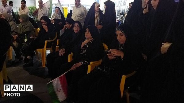 کافه گفتگوی حسینیه امام خمینی در نود و نهمین شب 
