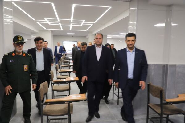 آیین بهره‌برداری از پروژه‌های عمرانی مرکز آموزشی استعدادهای درخشان شهید مدنی تبریز
