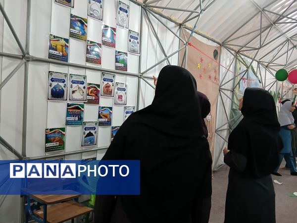 جشن۲۲بهمن در دبیرستان شاهد شهید مصلحی