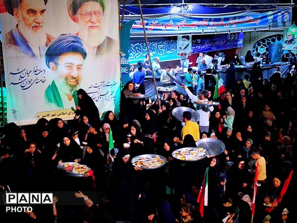 مراسم جشن میلاد حضرت ولی عصر در خیابان