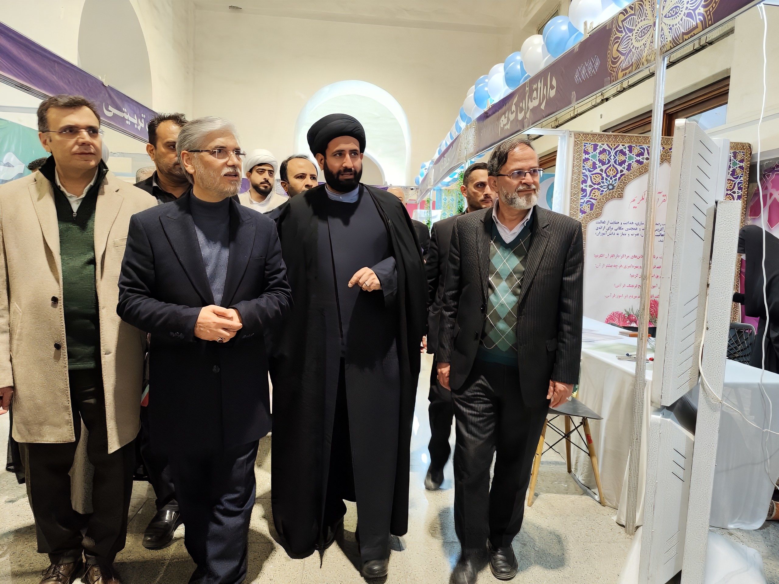 وزیر علوم از غرفه وزارت آموزش و پرورش در نمایشگاه بین‌المللی قرآن کریم بازدید کرد

