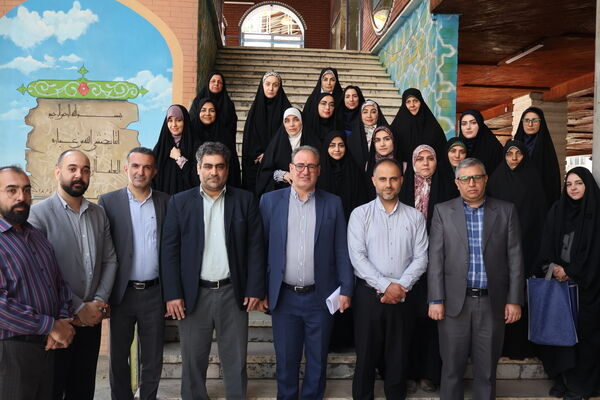 نشست کارشناسان فرهنگی مناطق ۱۹ گانه تهران در اردوگاه ابوذر