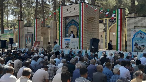نماز جمعه در جوار شهدای بهشت فضل نیشابور 