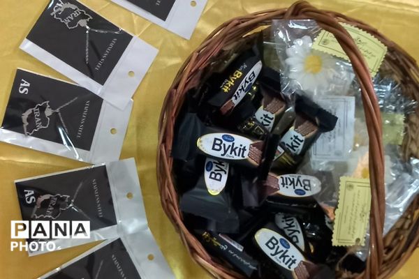 برپایی مدرسه انقلاب در هنرستان قدس ناحیه دو شهرری 