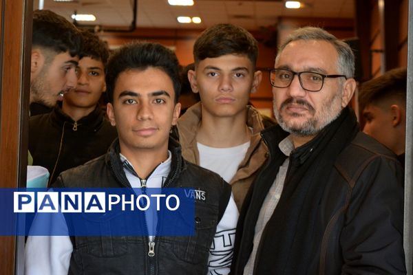 کاروان راهیان نور عازم خطه نور پسران بهارستان‌دو 