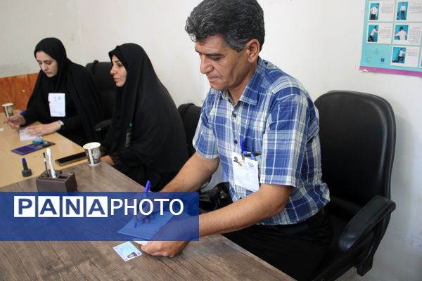 حضور خرم‌ آبادی‌ها پای صندوق‌های رای 