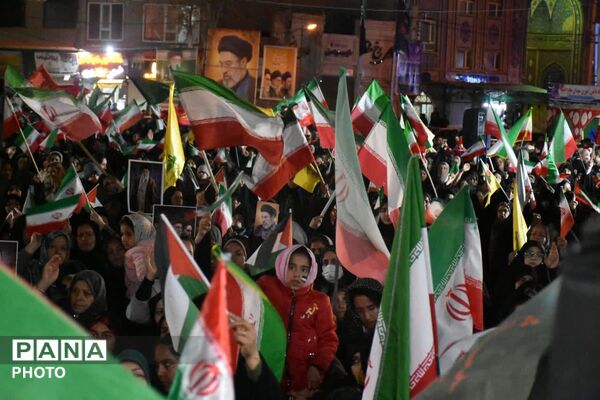 حضور پرشور مردم قروه با سخنرانی نایب رئیس مجلس شورای اسلامی