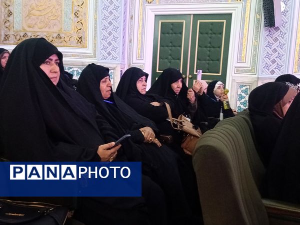 شب شعر آیینی پیرغلامان حسینی برگزار شد