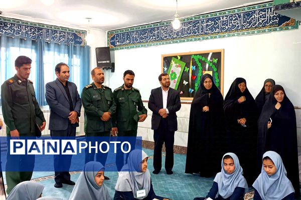 برپایی موکب مقاومت به‌مناسبت هفته بسیج در دبستان جنت ملارد 