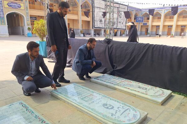 قائم مقام سازمان دانش‌آموزی در حرم مطهر حضرت احمد ابن موسی (ع) در شیراز