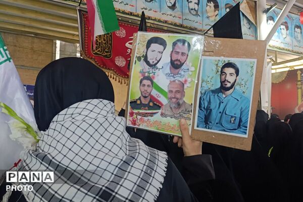 تشییع پیکر شهید محمد علیزاده در گلزار شهدای ملارد